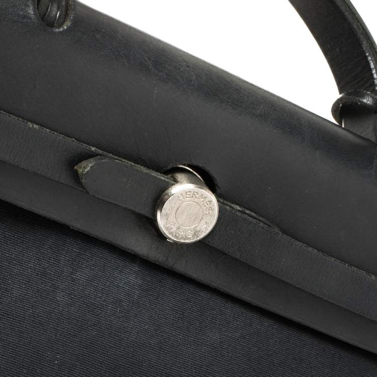 مملوكة مسبقًا Hermès Black Canvas and Leather Herbag Zip 31 Bag