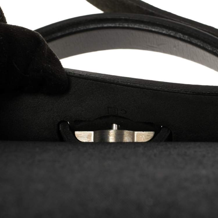مملوكة مسبقًا Hermès Black Canvas and Leather Herbag Zip 31 Bag