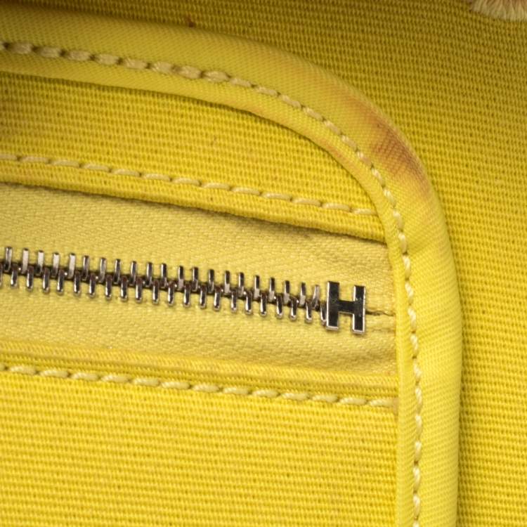 مملوكة مسبقًا Hermes Lime/Rouge Canvas and Leather Herbag Zip 31 Bag