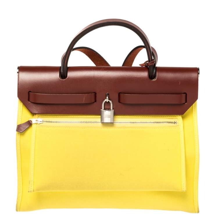 مملوكة مسبقًا Hermes Lime/Rouge Canvas and Leather Herbag Zip 31 Bag