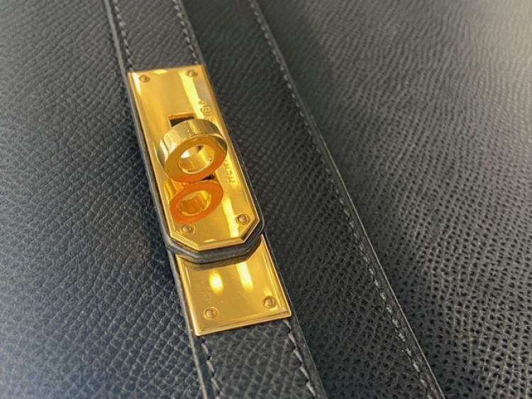 Pre Owned Hermes Black Epsom Leather Gold Hardware Kelly Sellier 35 Bag