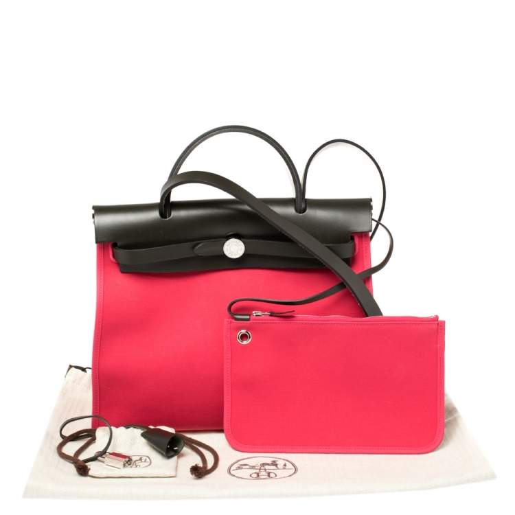 مملوكة مسبقًا Hermes Extreme Rose/Khaki Canvas and Leather Herbag Zip 31 Bag