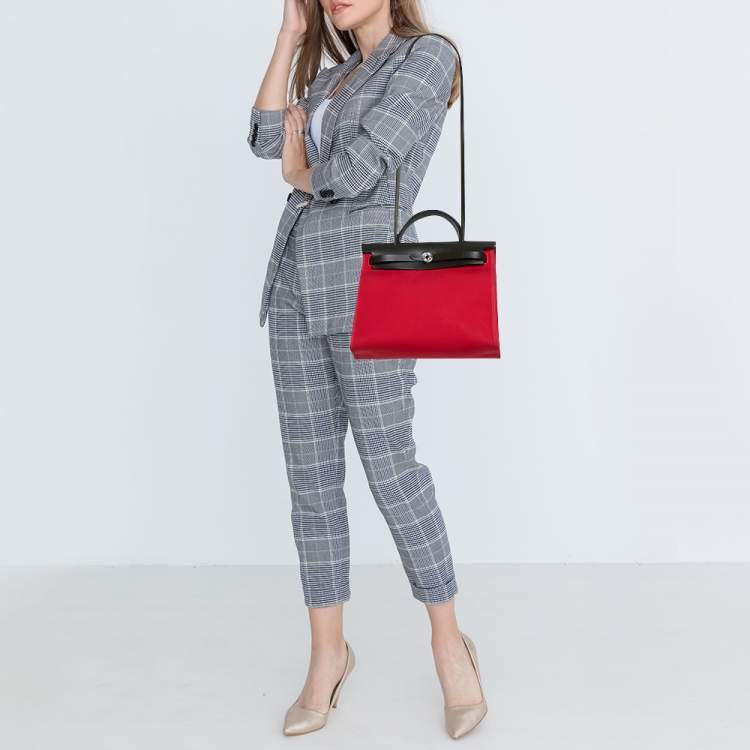 مملوكة مسبقًا Hermes Extreme Rose/Khaki Canvas and Leather Herbag Zip 31 Bag