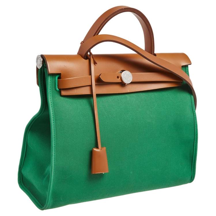 مملوكة مسبقًا Hermes Bamboo/Fauve Canvas and Leather Herbag Zip 31 Bag
