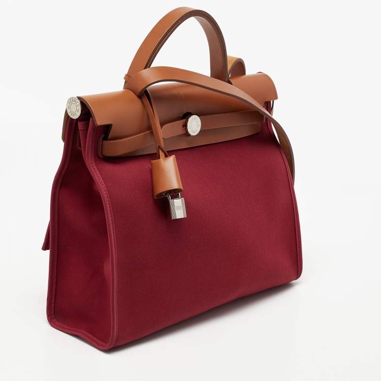 مملوكة مسبقًا Hermes Ruby/Fauve Canvas and Leather Herbag Zip 31 Bag