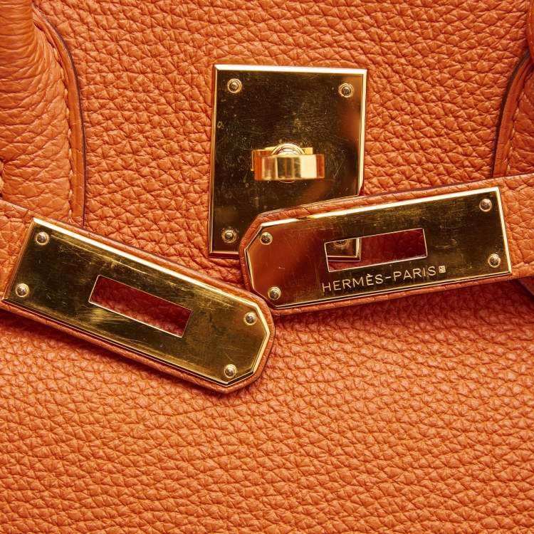 مملوكة مسبقًا Hermes Orange Togo Leather Gold Finish Birkin 35 Bag