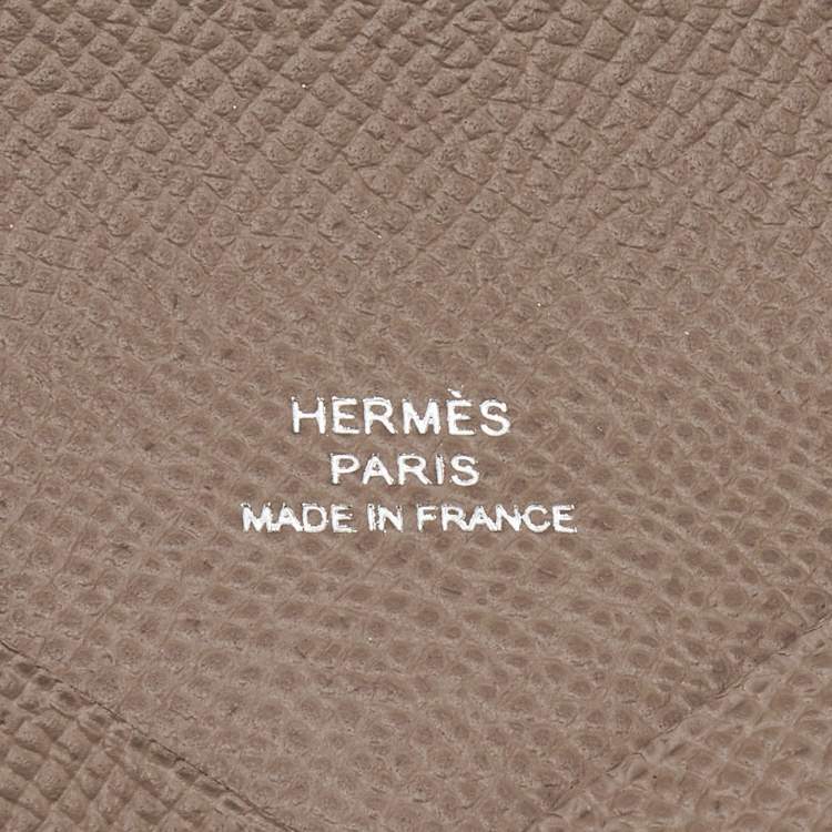 مملوكة مسبقًا Hermes Etoupe Epsom Leather Calvi Card Holder
