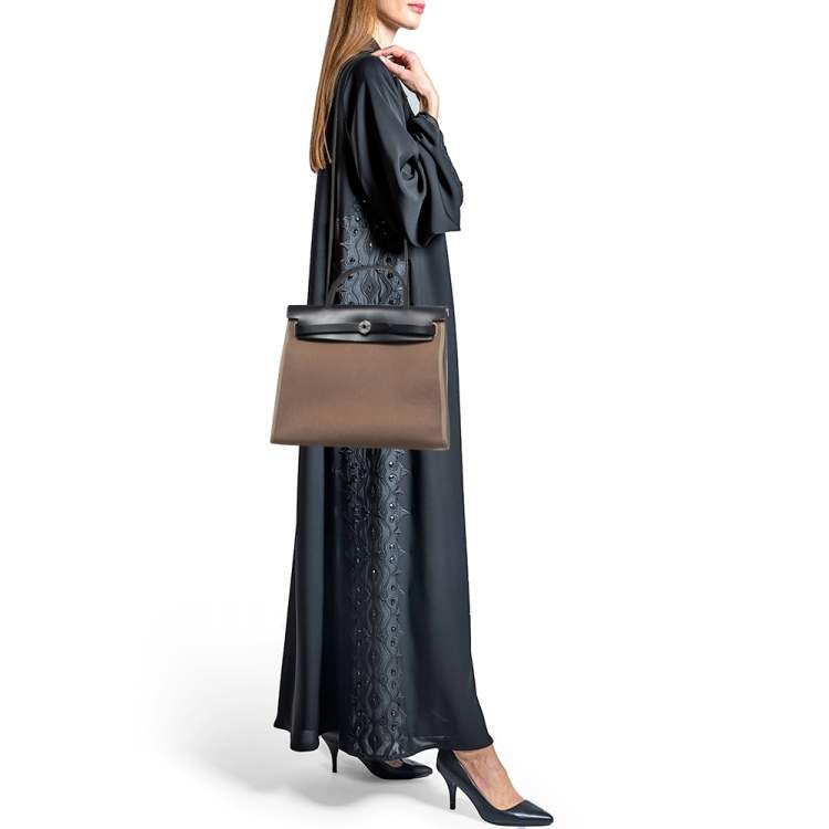 Pre Owned Hermes Vache Hunter/Toile Bleu Indigo/Etoupe Canvas and Leather Herbag Zip 31 Bag
