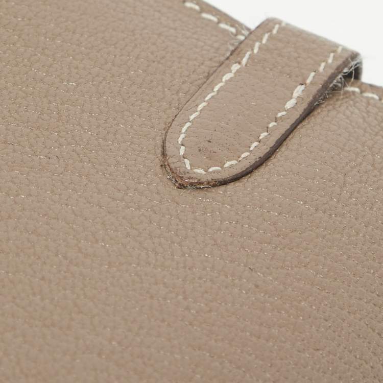 Pre Owned Hermes Taupe Chevre Leather Kelly Classic Wallet