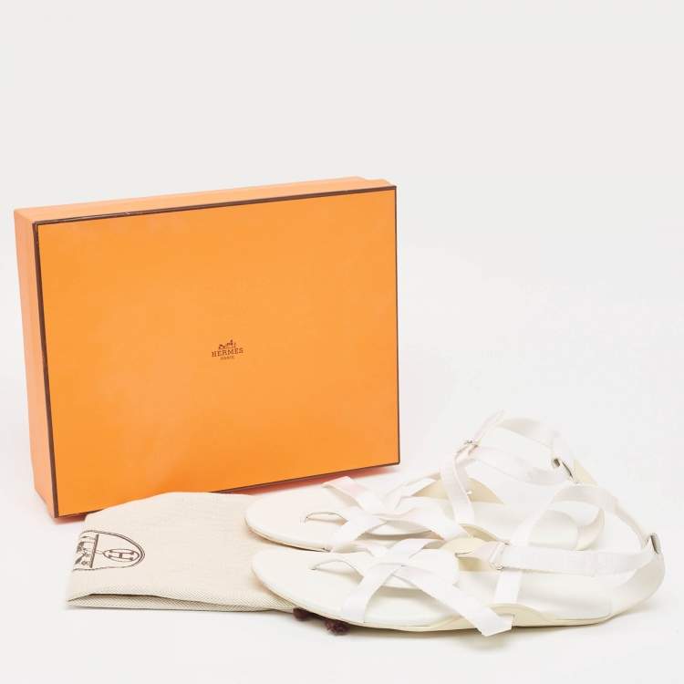 Pre Owned Hermes White Leather and Fabric Strappy Flat Sandals Size 38.5