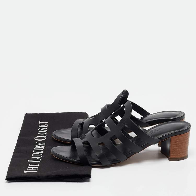 Pre Owned Hermes Black Leather Celena Sandals Size 39