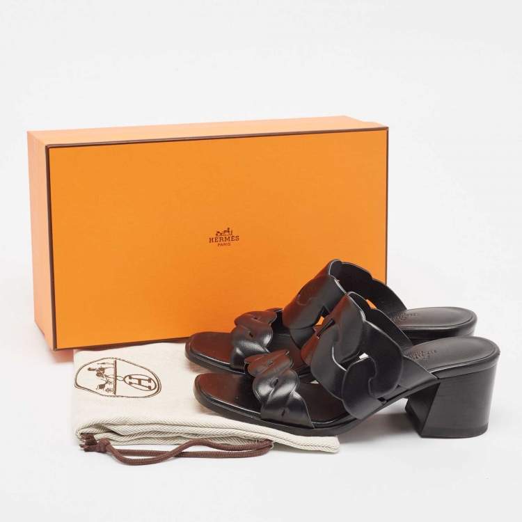 Pre Owned Hermes Black Leather Gaby Sandals Size 36