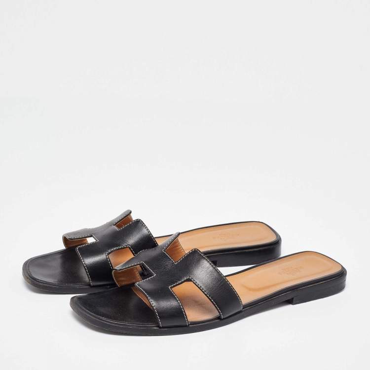 Pre Owned Hermes Black Leather Oran Flat Slides Size 41.5