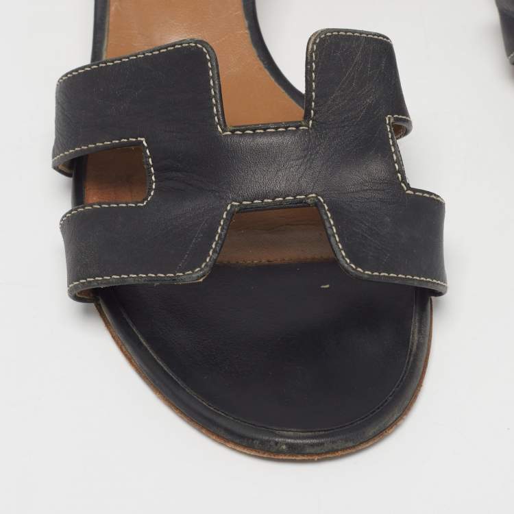 Pre Owned Hermes Black Leather Oasis Slide Sandals Size 38