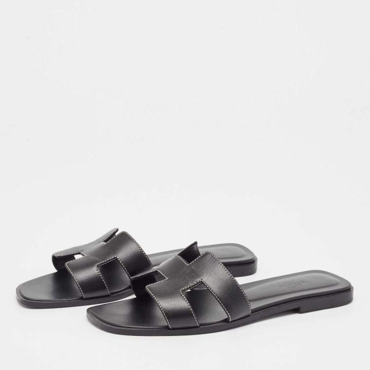 Pre Owned Hermes Black Leather Oran Flat Slides Size 39