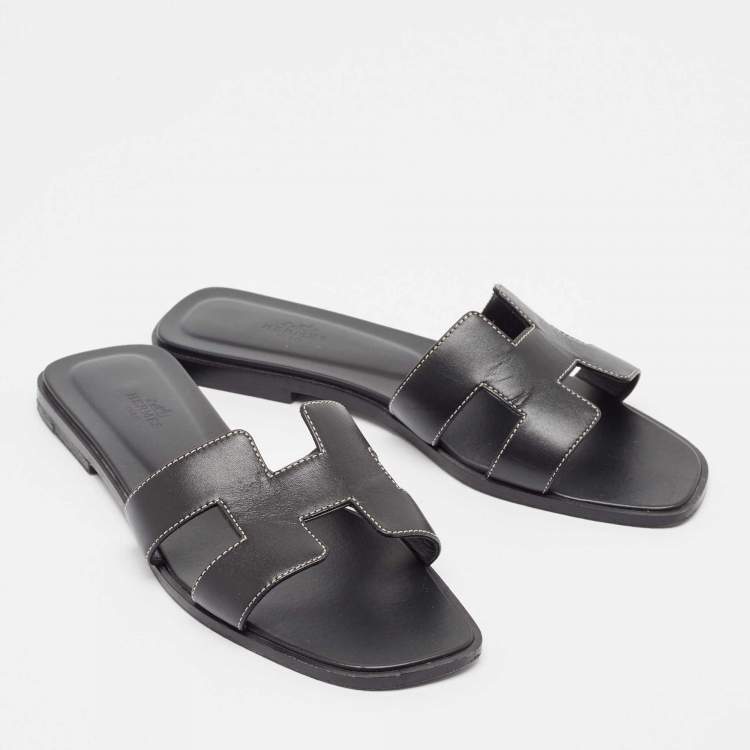 Pre Owned Hermes Black Leather Oran Flat Slides Size 39