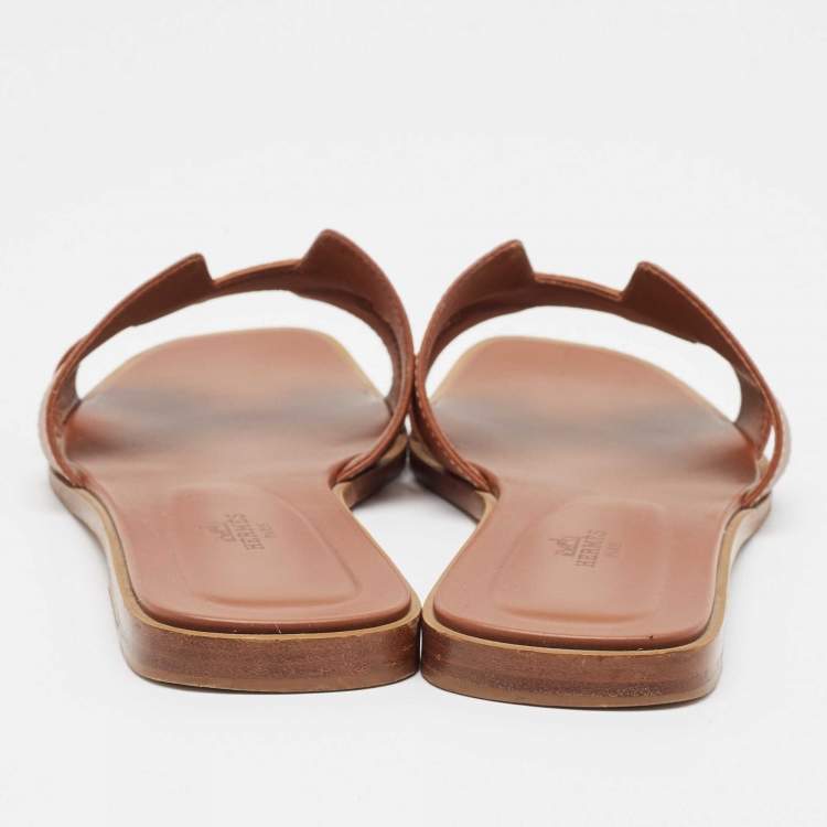 Pre Owned Hermes Brown Leather Oran Flat Slides Size 41.5