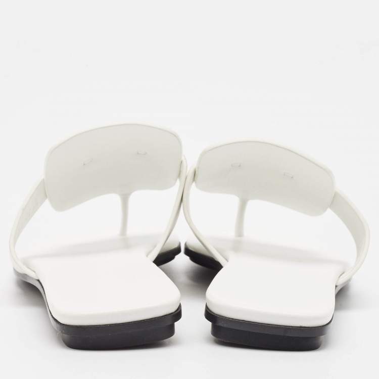 Pre Owned Hermes White Leather Galerie Thong Flats Size 37