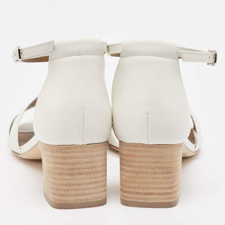 Pre Owned Hemes White Leather Encens Sandals Size 38