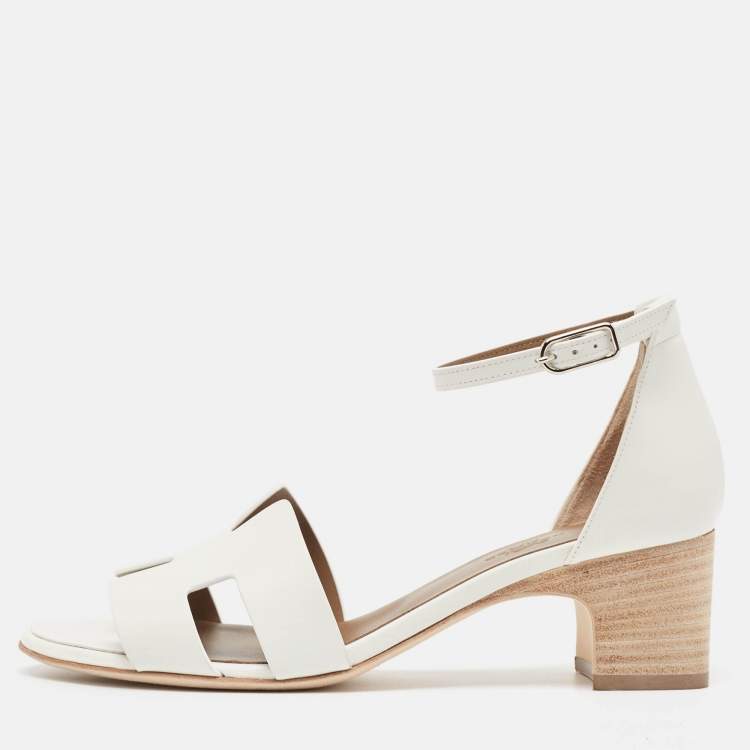 Pre Owned Hemes White Leather Encens Sandals Size 38
