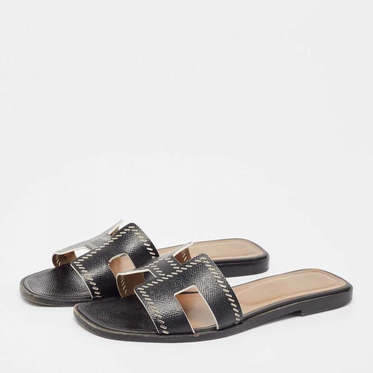 Pre Owned Hermes Black Leather Oran Flat Sandals Size 37.5