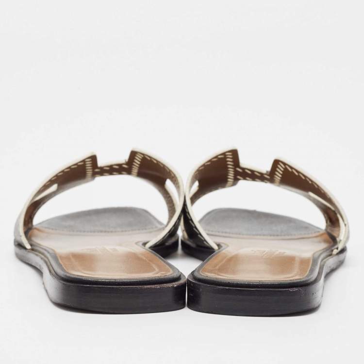 Pre Owned Hermes Black Leather Oran Flat Sandals Size 37.5