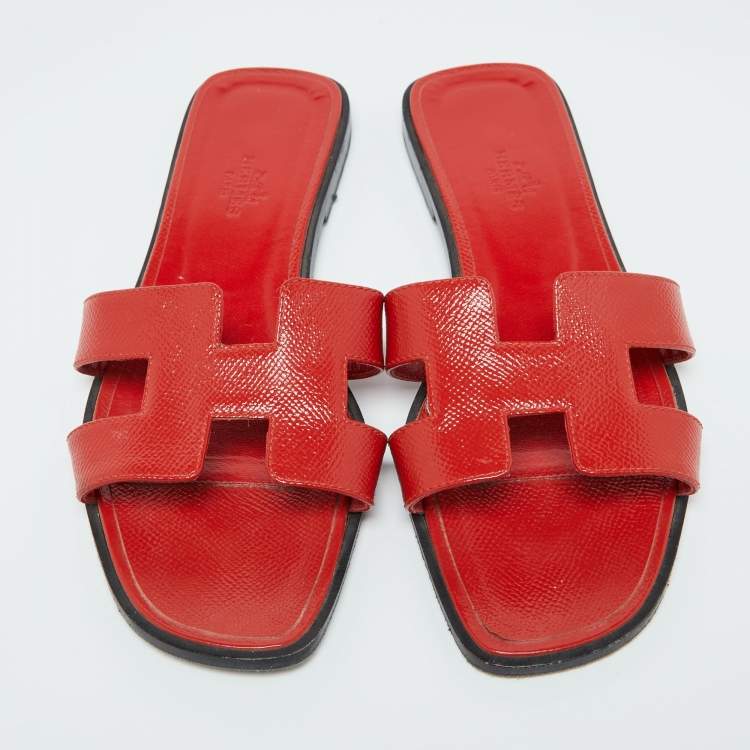 Pre Owned Hermes Red Patent Leather Oran Flat Sandals Size 38.5