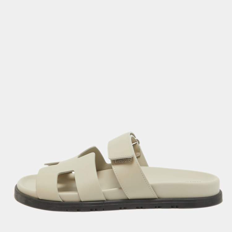 Pre Owned Hermes Grey Leather Chypre Flats 39