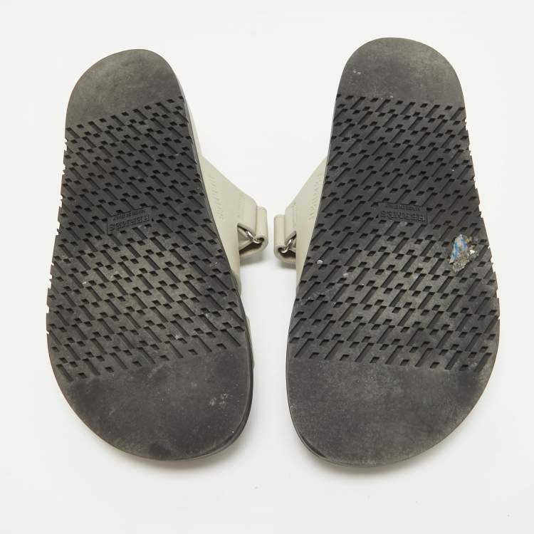 Pre Owned Hermes Grey Leather Chypre Flats 39