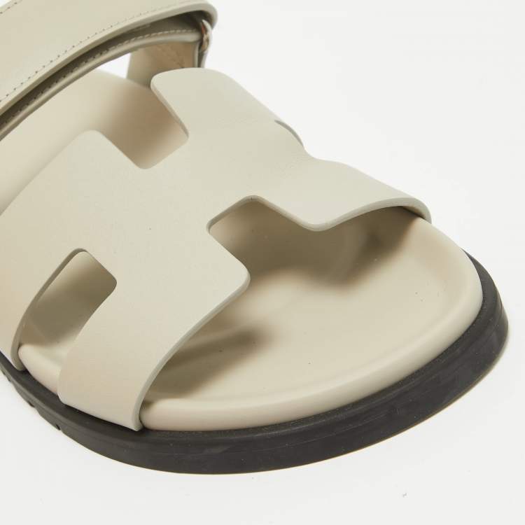 Pre Owned Hermes Grey Leather Chypre Flats 39