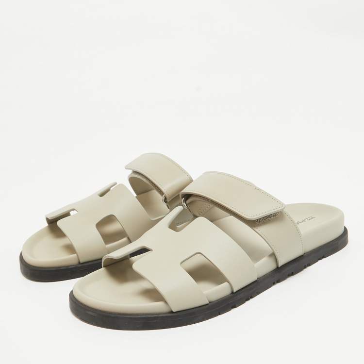 Pre Owned Hermes Grey Leather Chypre Flats 39
