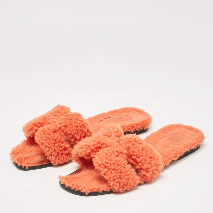 Pre Owned Hermes Orange Shearling Fur Oran Flat Slides Size 37
