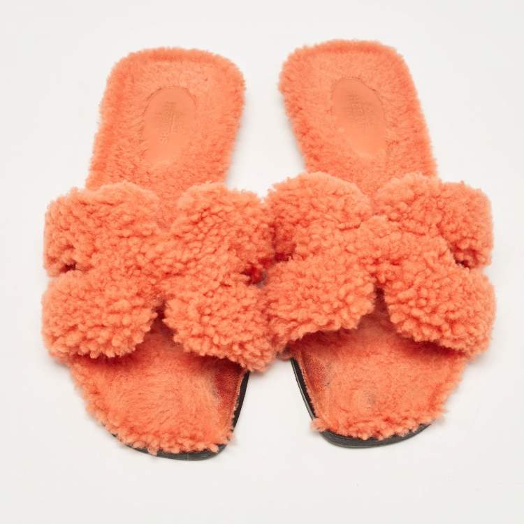 Pre Owned Hermes Orange Shearling Fur Oran Flat Slides Size 37