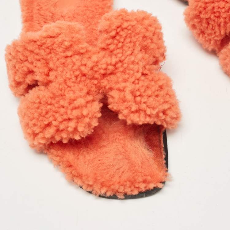 Pre Owned Hermes Orange Shearling Fur Oran Flat Slides Size 37