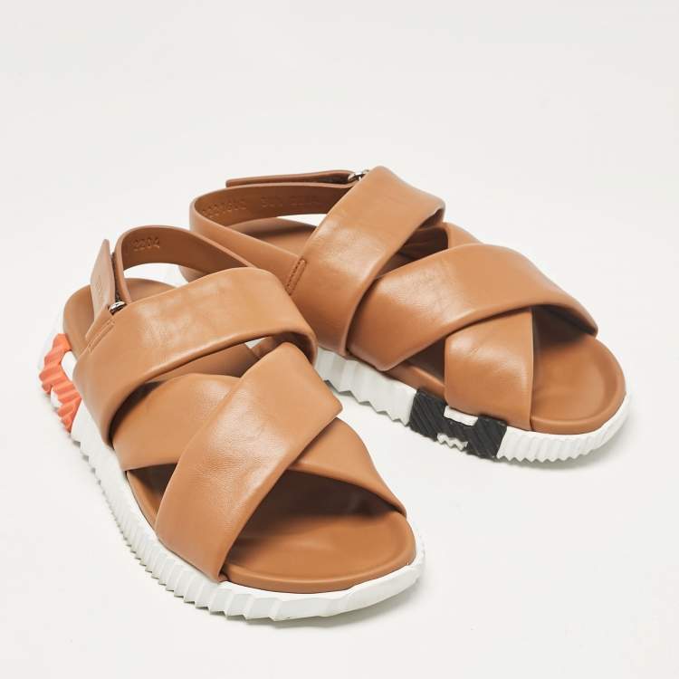 مملوكة مسبقًا Hermes Brown Leather Electric Ankle Strap Sandals Size 38.5