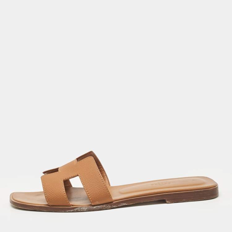 Pre Owned Hermes Brown Leather Oran Flat Slides Size 38.5