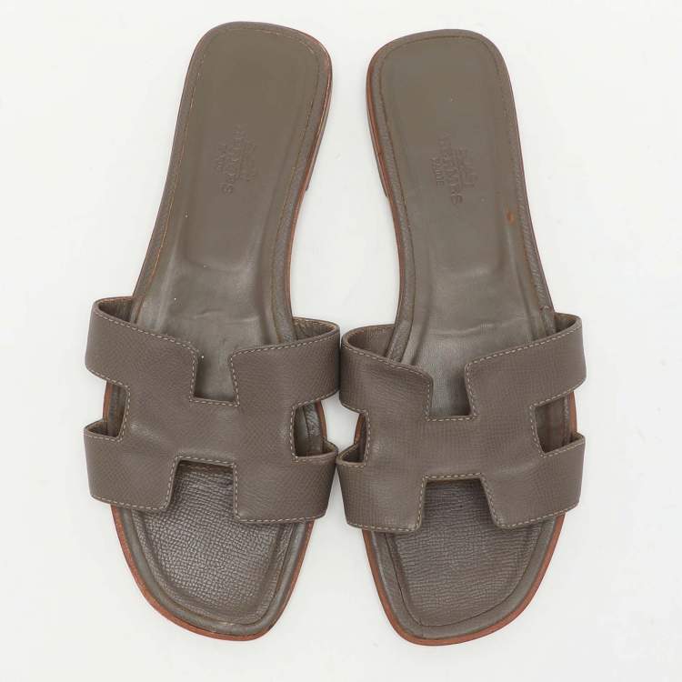 Pre Owned Hermes Grey Leather Oran Flat Slides Size 41