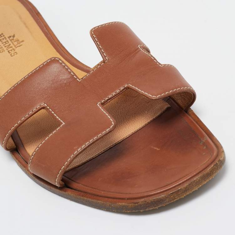 Pre Owned Hermes Brown Leather Oran Flat Slides Size 37.5