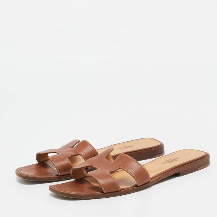 Pre Owned Hermes Brown Leather Oran Flat Slides Size 37.5