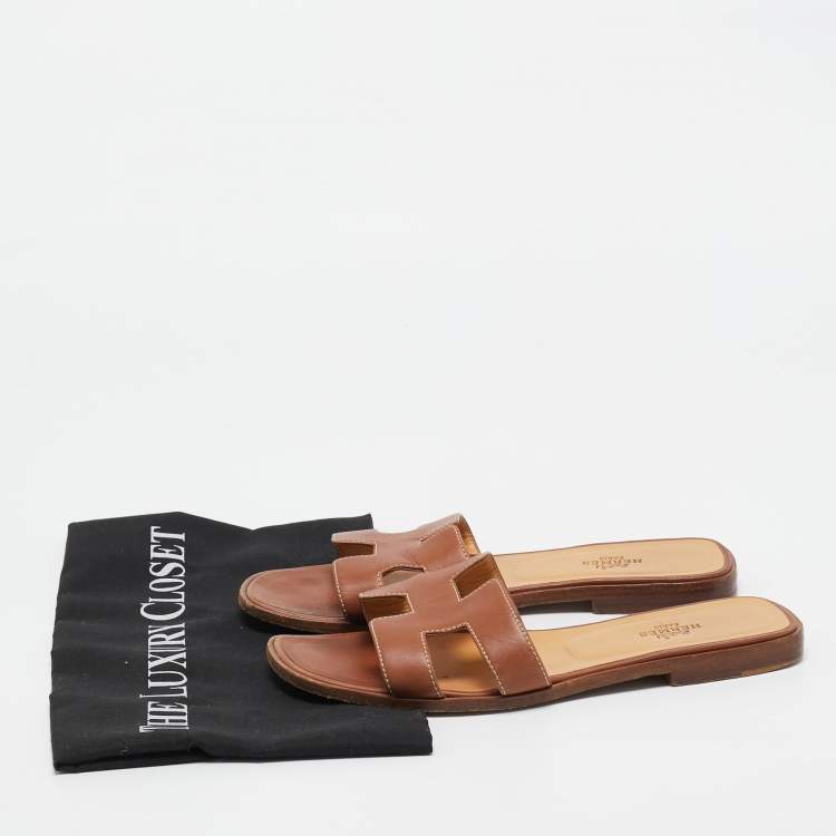 Pre Owned Hermes Brown Leather Oran Flat Slides Size 37.5