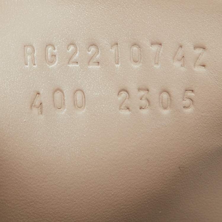 Pre Owned Hermes Beige/White Leather Empire Flat Sandals Size 40