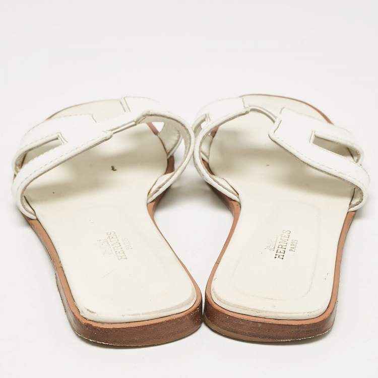 Pre Owned Hermes White Leather Oran Flat Slides Size 37.5