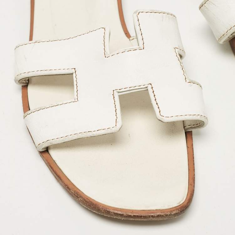 Pre Owned Hermes White Leather Oran Flat Slides Size 37.5