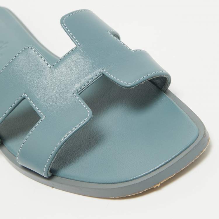 Pre Owned Hermes Grey Leather Oran Flat Slides Size 36.5