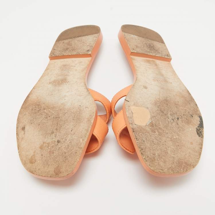 Pre Owned Hermes Light Orange Leather Oran Flat Slides Size 36.5