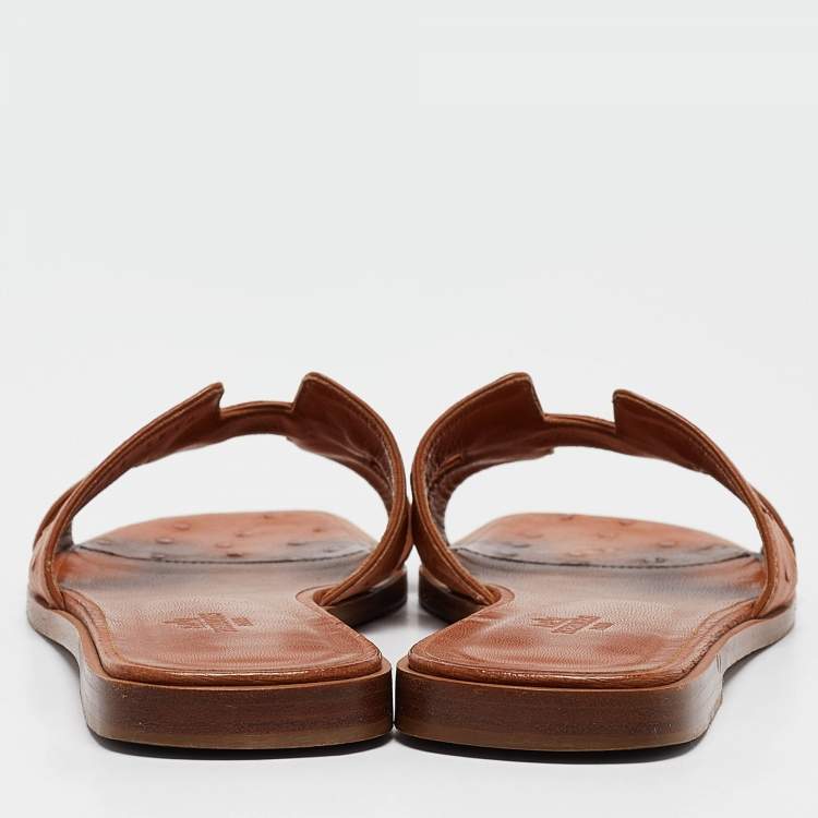 Pre Owned Hermes Brown Ostrich Leather Oran Flat Slides Size 37.5