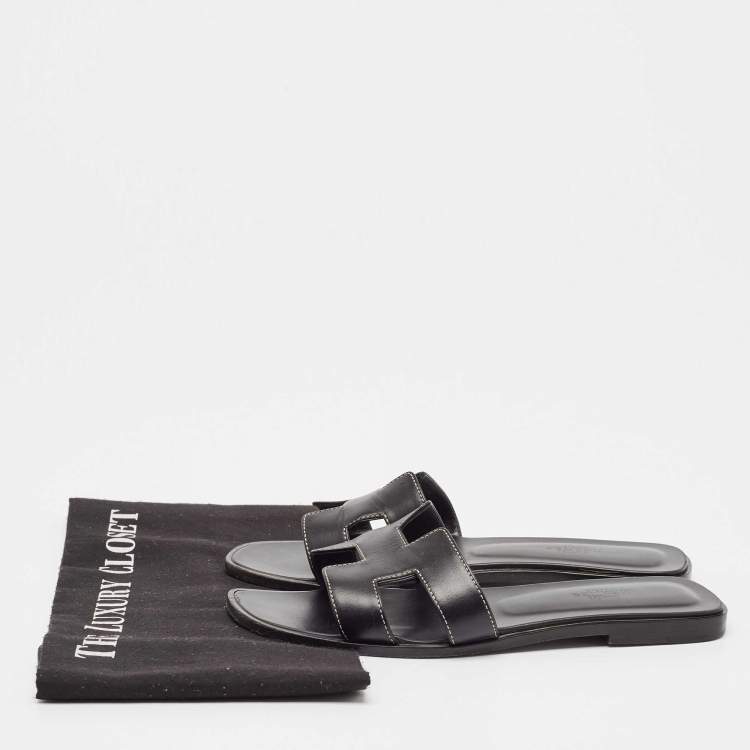 Pre Owned Hermes Black Leather Oran Flat Slides Size 38