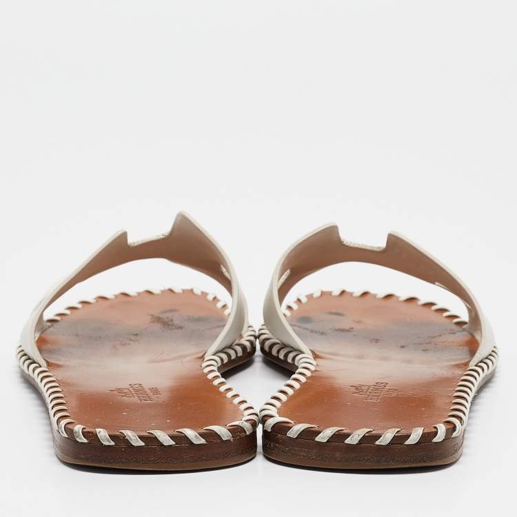 Pre Owned Hermes White Leather Oran Flat Slides Size 35