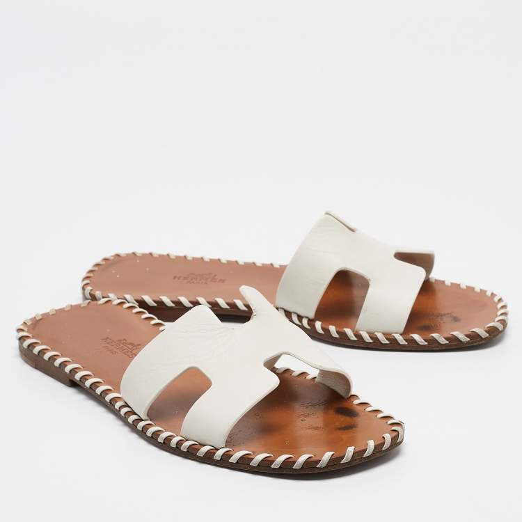 Pre Owned Hermes White Leather Oran Flat Slides Size 35
