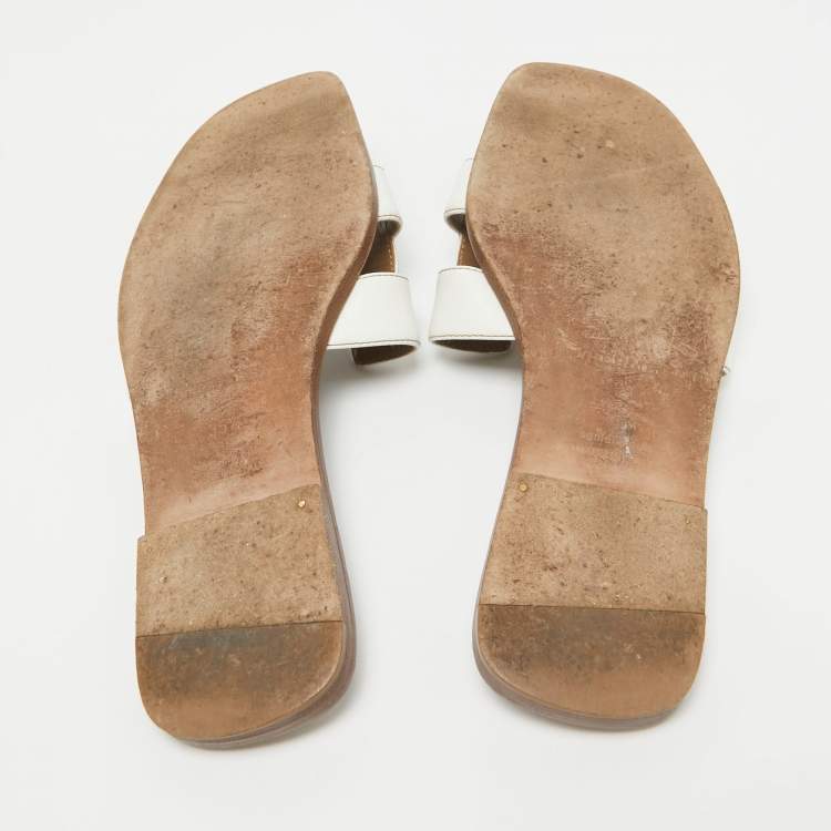 Pre Owned Hermes White Leather Oran Flat Slides Size 35.5